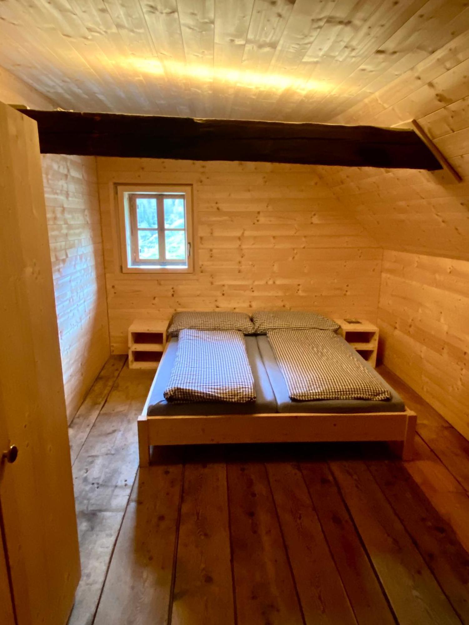 Alp Es-Cha Dadour Bed and Breakfast Madulain Eksteriør billede