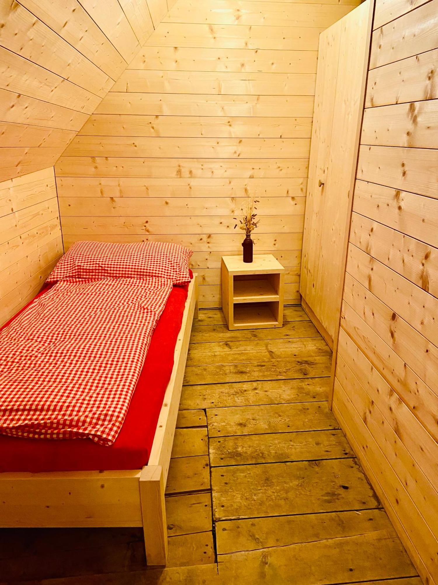 Alp Es-Cha Dadour Bed and Breakfast Madulain Eksteriør billede