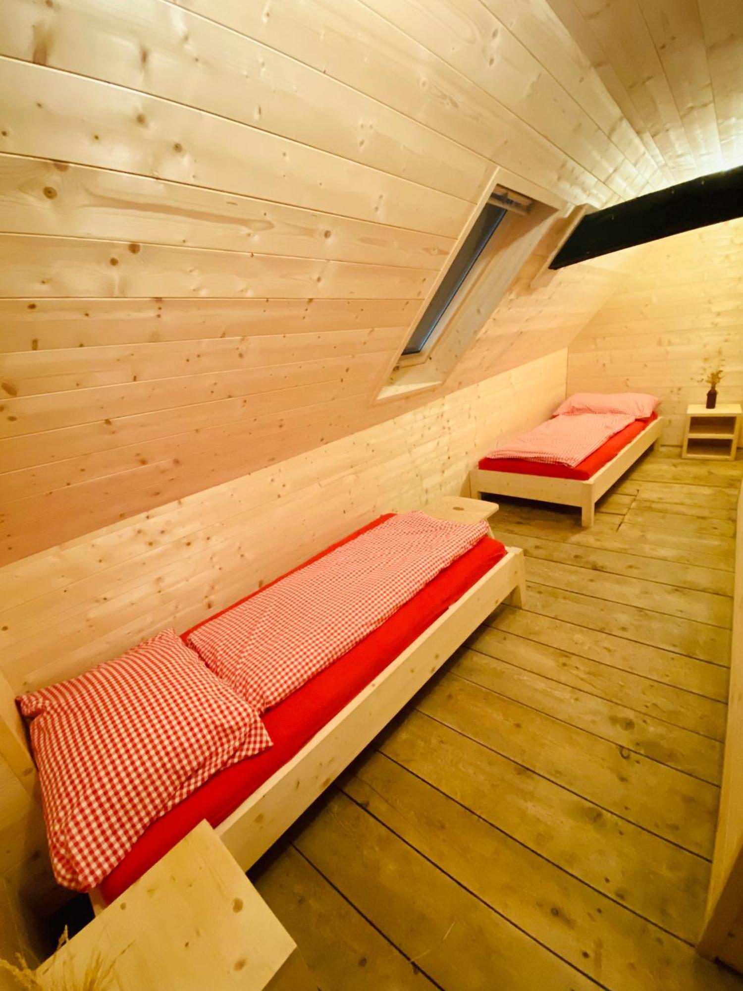 Alp Es-Cha Dadour Bed and Breakfast Madulain Eksteriør billede
